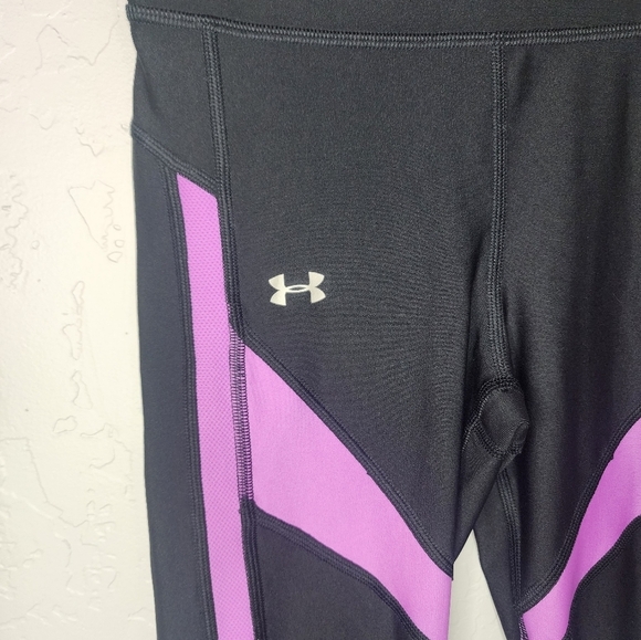 Under Armour Black And Purple Compression Leggings Size Small - Picture 5 of 8